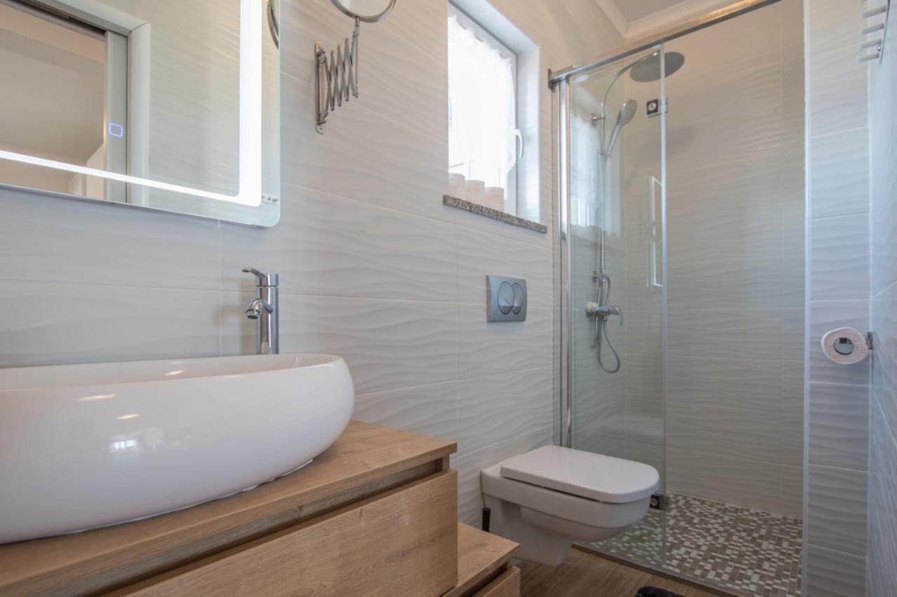 Lavanda House With Apartments بوجي المظهر الخارجي الصورة
