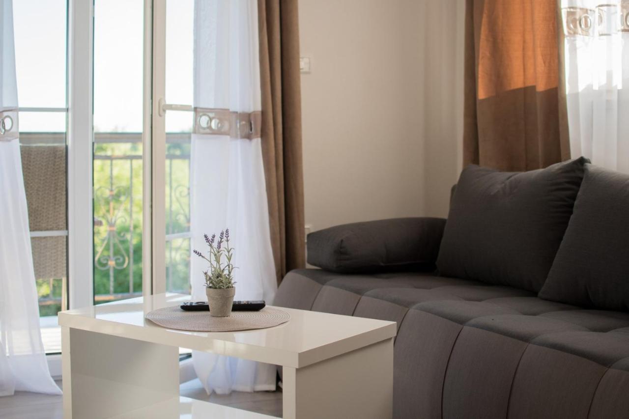 Lavanda House With Apartments بوجي المظهر الخارجي الصورة