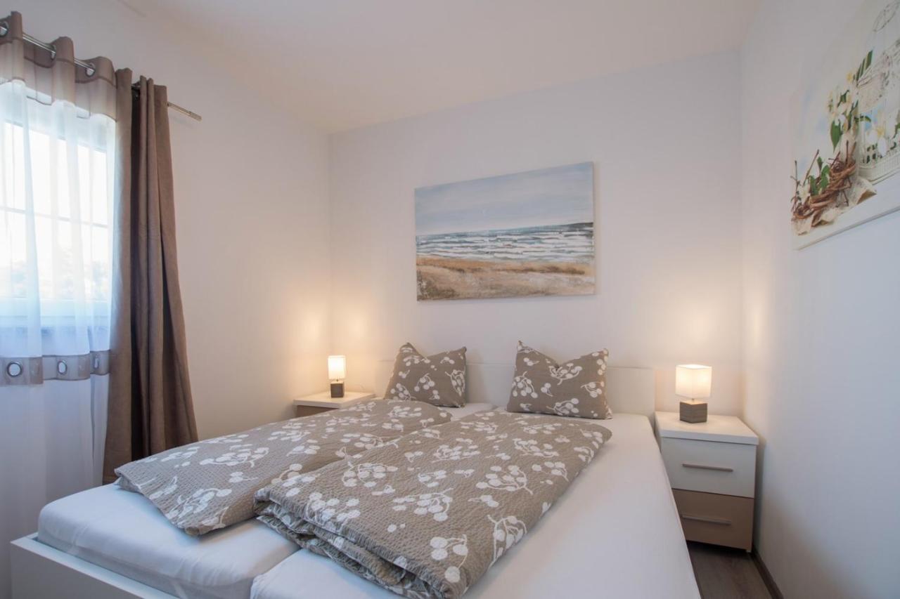 Lavanda House With Apartments بوجي المظهر الخارجي الصورة