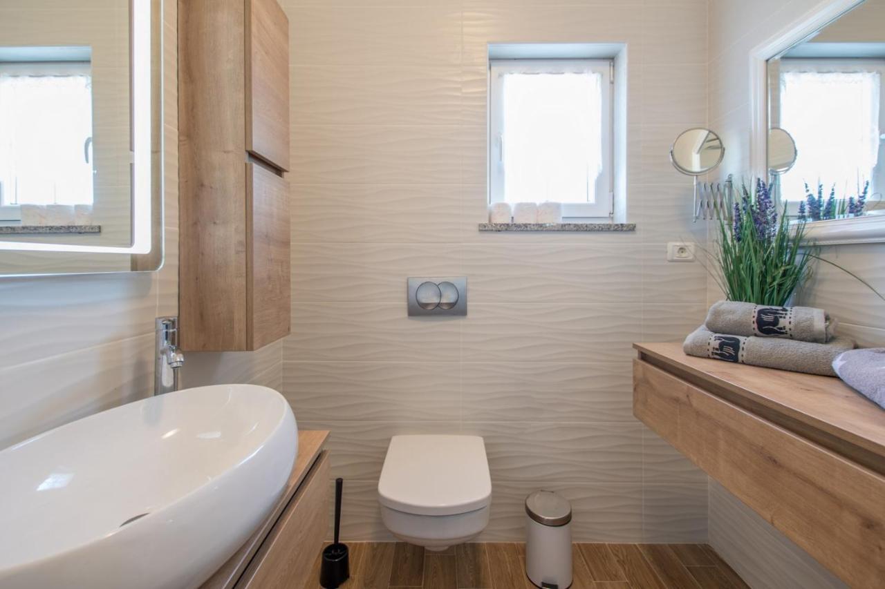 Lavanda House With Apartments بوجي المظهر الخارجي الصورة