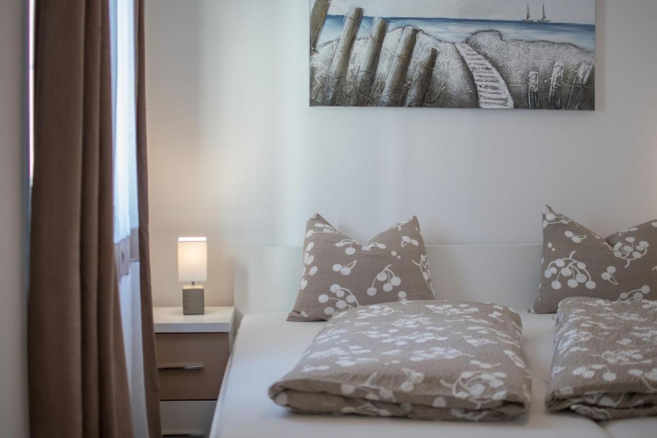 Lavanda House With Apartments بوجي المظهر الخارجي الصورة